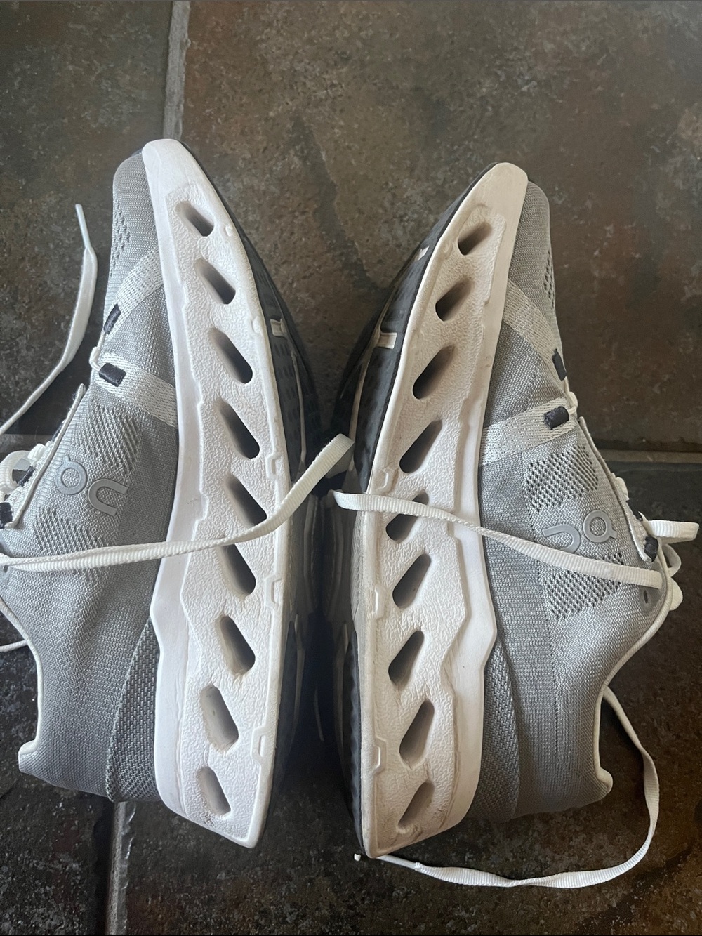 On Cloud Eclipse Running Shoes Alloy White Women’s 7 EUC Athletic Sneakers - Picture 6 of 14